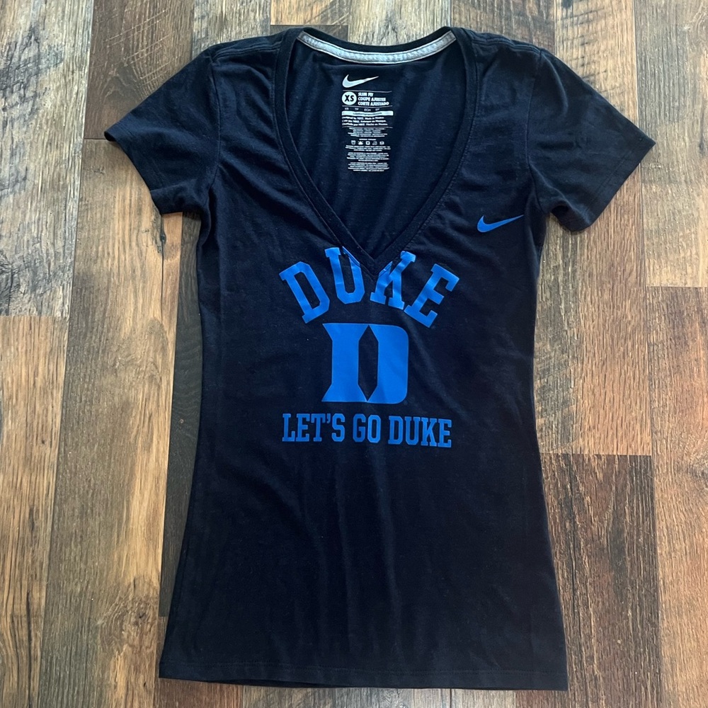 Nike Duke Fitted V-Neck Tee